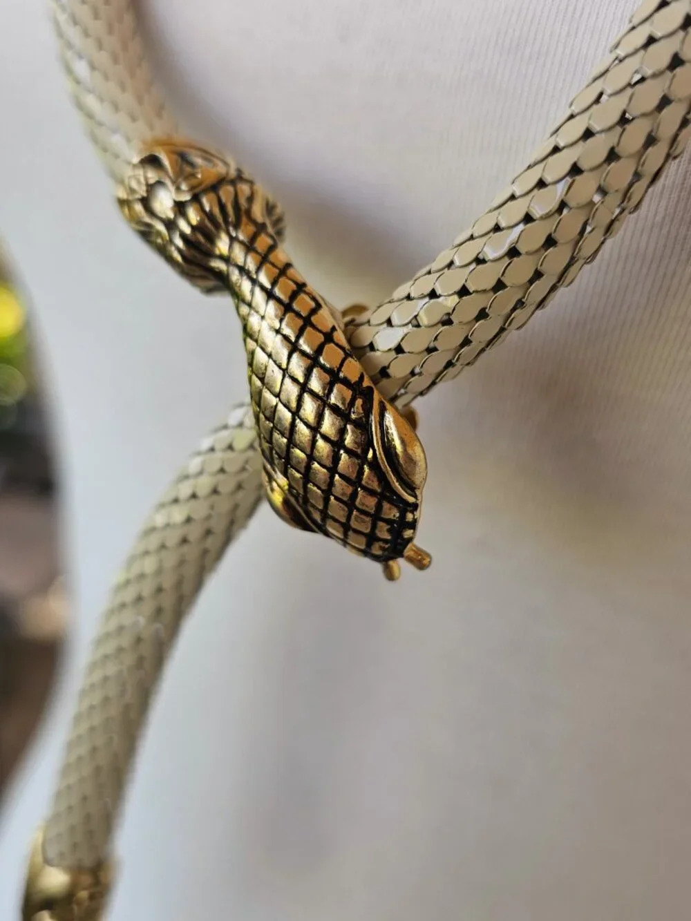 70s 80s Dl Auld Vintage Designer Cream Gold Tone Snake Mesh Belt Necklace
